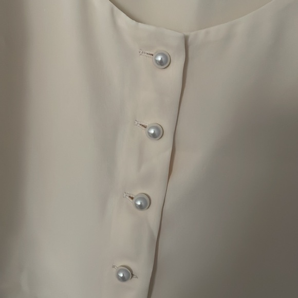 Sunday Best cropped pearl button top - Picture 2 of 5